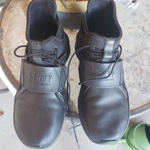 Fenty  by Rhianna Pumas